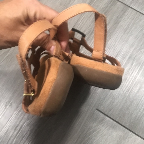 Naturalizer Every Brown Leather Adjustable Sandals - Picture 5 of 9